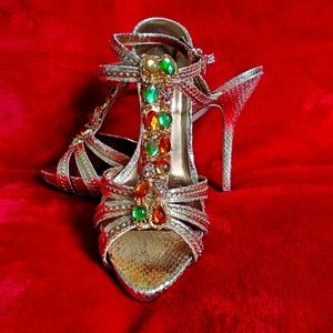 Sandals. Never worn.